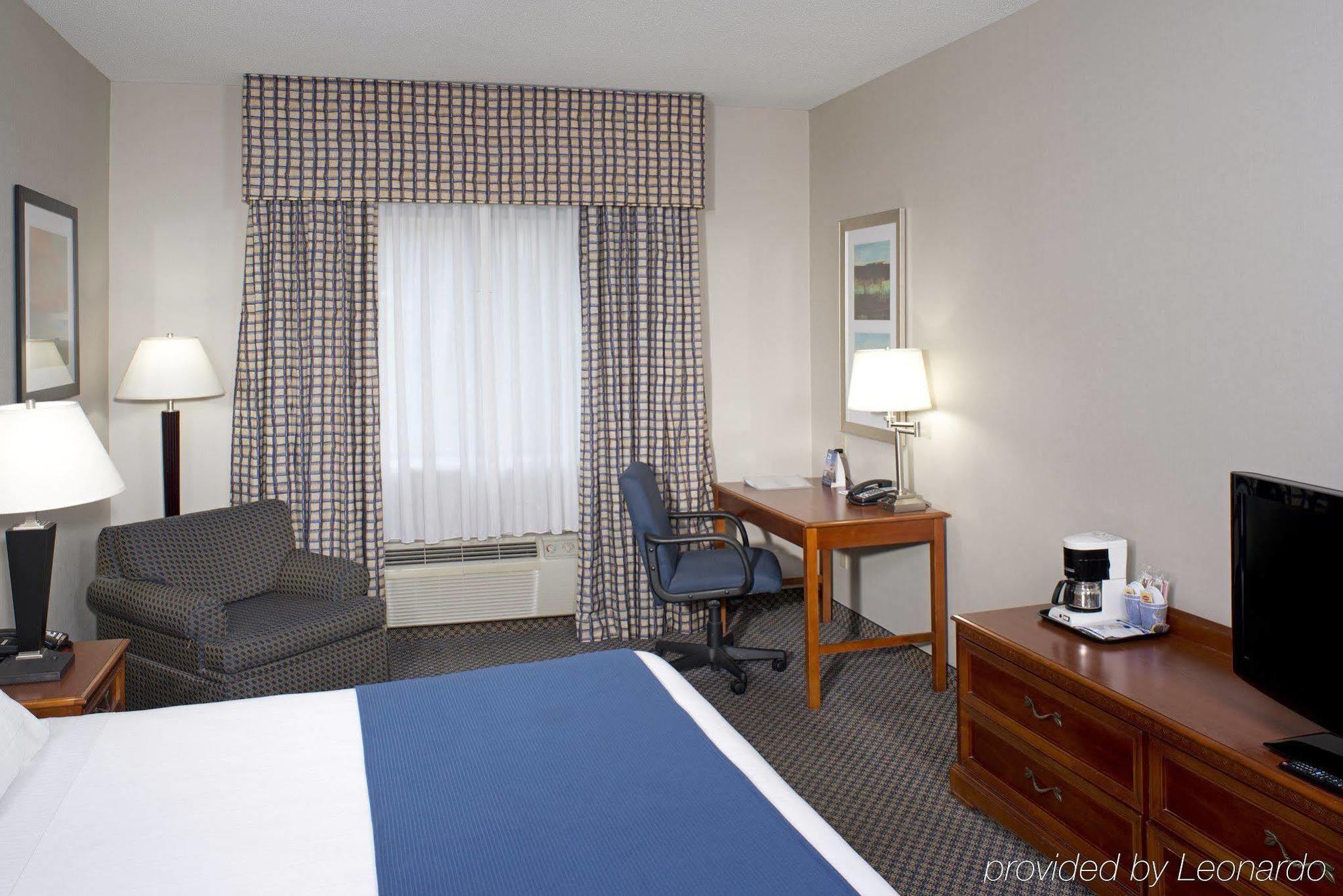 Holiday Inn Express & Suites East Greenbush Albany-Skyline An Ihg Hotel Rensselaer Bilik gambar